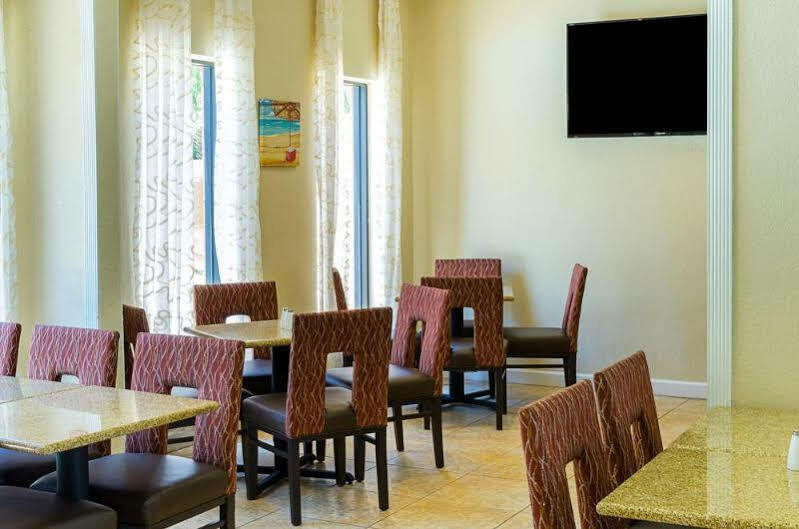 Quality Inn & Suites Miramar Beach Exterior foto